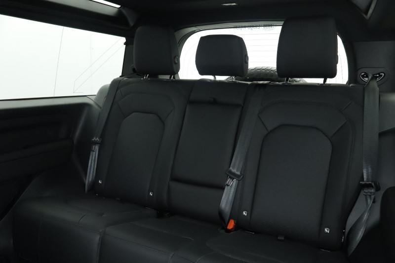 2024 (74) LAND ROVER DEFENDER 3.0 D250 X-Dynamic SE 90 3dr Auto 4903187