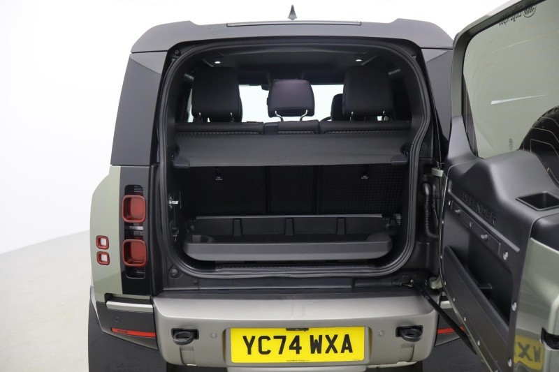 2024 (74) LAND ROVER DEFENDER 3.0 D250 X-Dynamic SE 90 3dr Auto 4903185