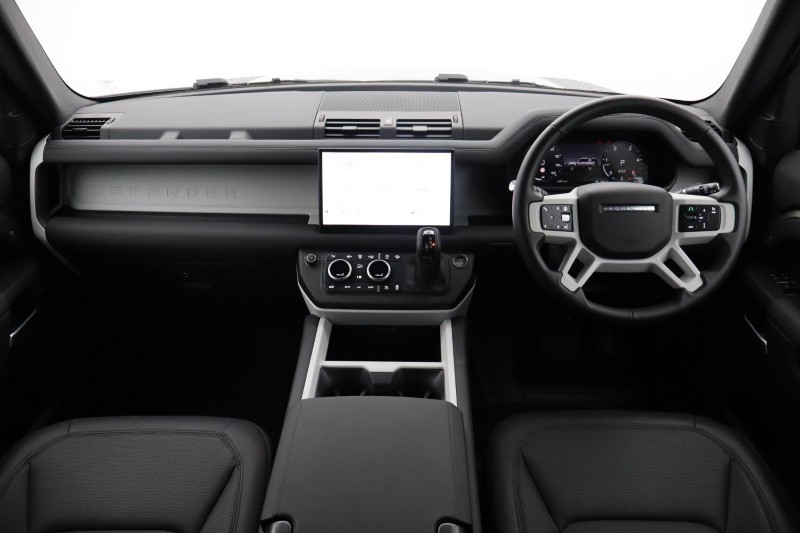 2024 (74) LAND ROVER DEFENDER 3.0 D250 X-Dynamic SE 90 3dr Auto 4903180