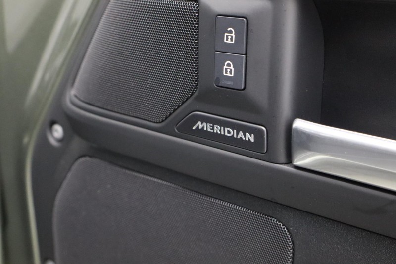 2024 (74) LAND ROVER DEFENDER 3.0 D250 X-Dynamic SE 90 3dr Auto 4903160