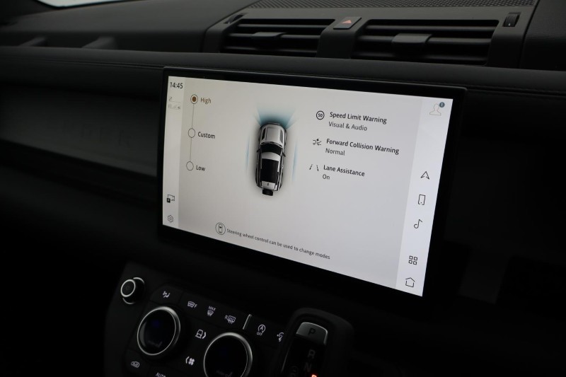 2024 (74) LAND ROVER DEFENDER 3.0 D250 X-Dynamic SE 90 3dr Auto 4903177