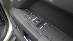 2024 (74) LAND ROVER DEFENDER 3.0 D250 X-Dynamic SE 90 3dr Auto 4903159