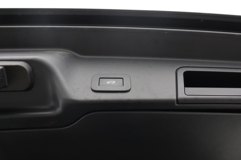 2022 (72) LAND ROVER RANGE ROVER EVOQUE 2.0 D200 Evoque Edition 5dr Auto 4915671