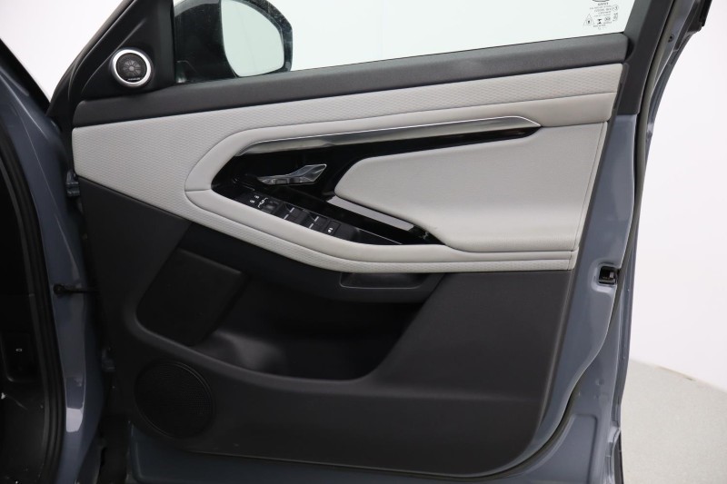 2022 (72) LAND ROVER RANGE ROVER EVOQUE 2.0 D200 Evoque Edition 5dr Auto 4915700