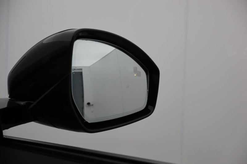 2023 (23) LAND ROVER RANGE ROVER EVOQUE 2.0 P250 R-Dynamic SE 5dr Auto 4912749