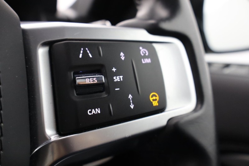 2022 (22) LAND ROVER DISCOVERY 3.0 D300 R-Dynamic HSE 5dr Auto 4912167