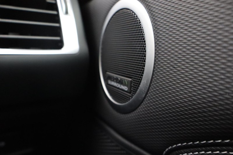 2022 (22) LAND ROVER DISCOVERY 3.0 D300 R-Dynamic HSE 5dr Auto 4912169