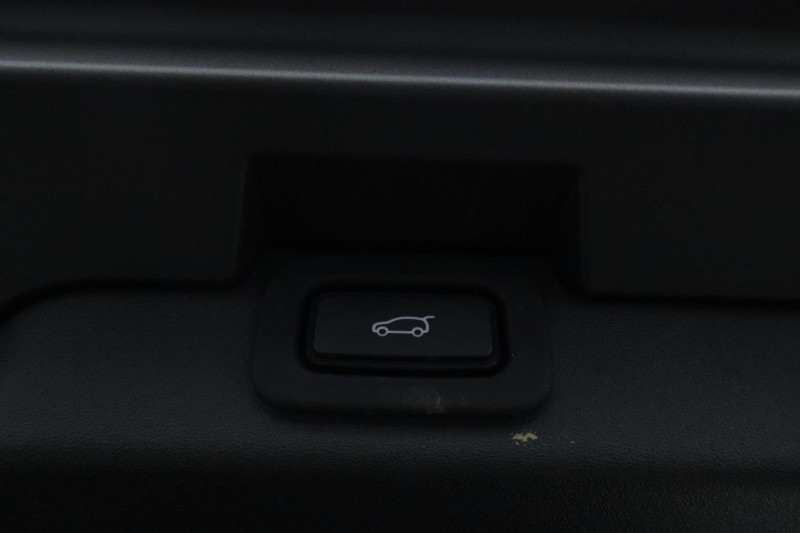 2022 (22) LAND ROVER DISCOVERY 3.0 D300 R-Dynamic HSE 5dr Auto 4912178