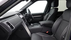 2022 (22) LAND ROVER DISCOVERY 3.0 D300 R-Dynamic HSE 5dr Auto 4912124