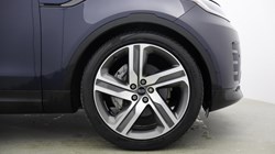 2022 (22) LAND ROVER DISCOVERY 3.0 D300 R-Dynamic HSE 5dr Auto 4912113