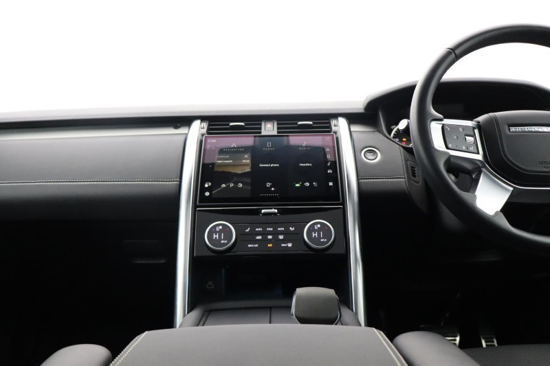 2022 (22) LAND ROVER DISCOVERY 3.0 D300 R-Dynamic HSE 5dr Auto 4912147