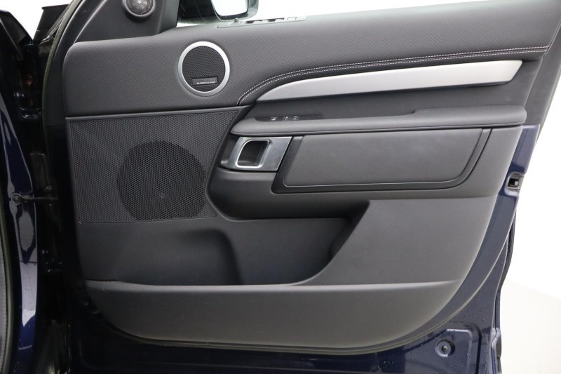 2022 (22) LAND ROVER DISCOVERY 3.0 D300 R-Dynamic HSE 5dr Auto 4912135