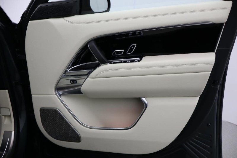 2024 (24) LAND ROVER RANGE ROVER 3.0 P550e Autobiography 4dr Auto 4924654