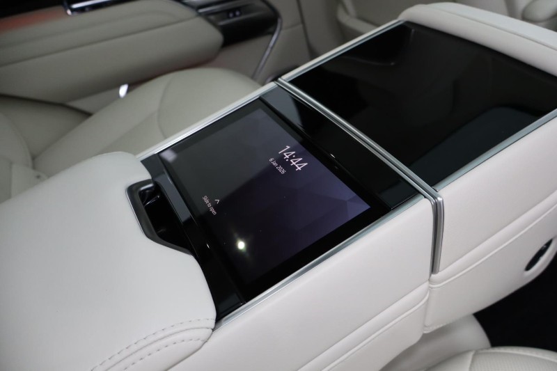 2024 (24) LAND ROVER RANGE ROVER 3.0 P550e Autobiography 4dr Auto 4924693