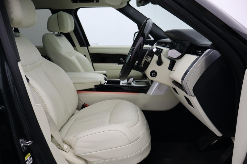 2024 (24) LAND ROVER RANGE ROVER 3.0 P550e Autobiography 4dr Auto 4924657