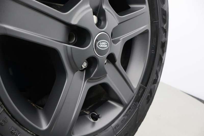 2021 (71) LAND ROVER COMMERCIAL DEFENDER 3.0 D200 Hard Top Auto [3 Seat] 4913588