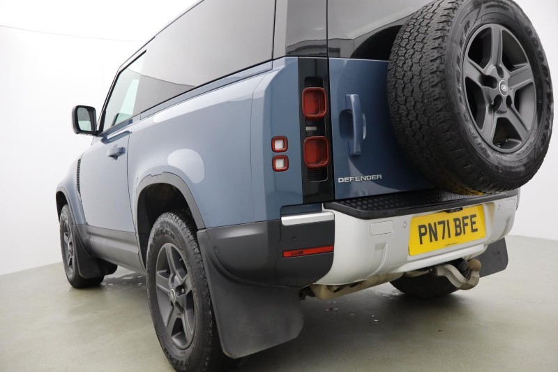 2021 (71) LAND ROVER COMMERCIAL DEFENDER 3.0 D200 Hard Top Auto [3 Seat] 4913563
