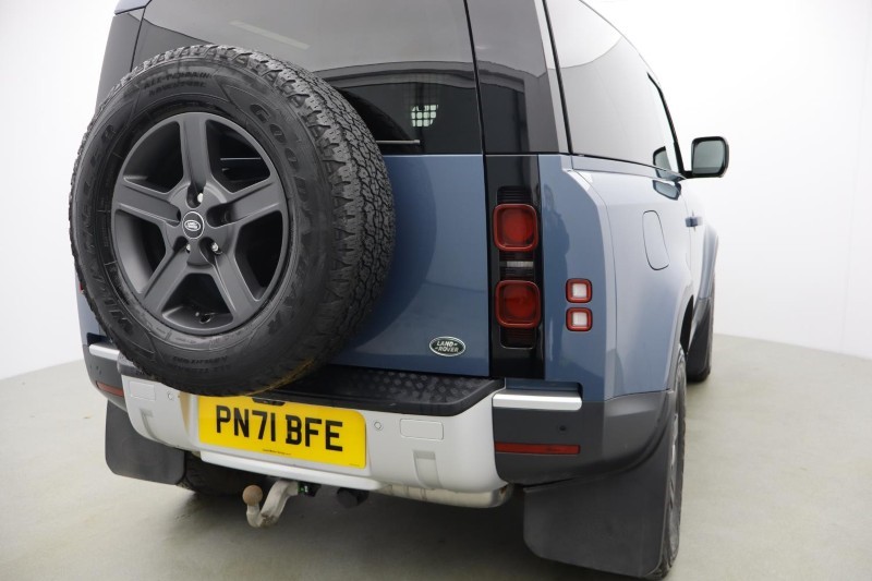 2021 (71) LAND ROVER COMMERCIAL DEFENDER 3.0 D200 Hard Top Auto [3 Seat] 4913559