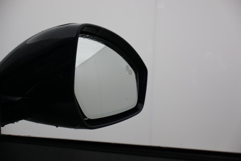 2020 (70) LAND ROVER RANGE ROVER EVOQUE 1.5 P300e R-Dynamic HSE 5dr Auto 4920577