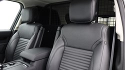 2022 (22) LAND ROVER COMMERCIAL DISCOVERY 3.0 D300 SE Commercial Auto 4944603
