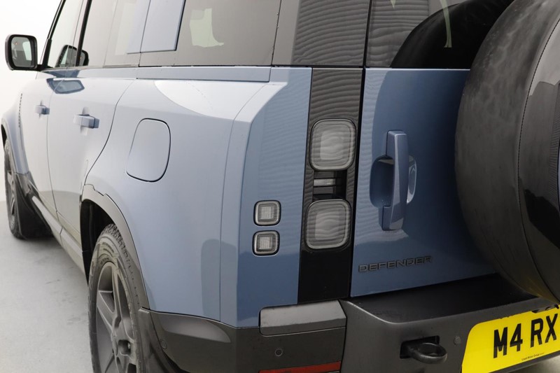 2025 (75) LAND ROVER DEFENDER 2.0 P300e X-Dynamic SE 110 5dr Auto [NI] 4998251