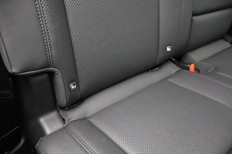 2025 (75) LAND ROVER DEFENDER 2.0 P300e X-Dynamic SE 110 5dr Auto [NI] 4998245