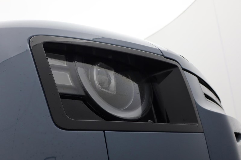 2025 (75) LAND ROVER DEFENDER 2.0 P300e X-Dynamic SE 110 5dr Auto [NI] 4998221