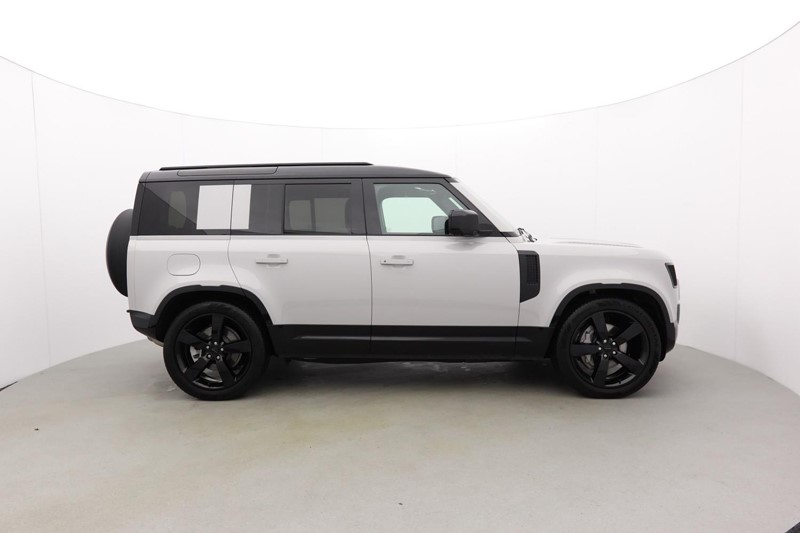 2025 (75) LAND ROVER DEFENDER 3.0 D350 X-Dynamic HSE 110 5dr Auto 4965248