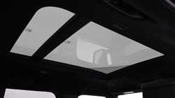 2025 (75) LAND ROVER DEFENDER 3.0 D350 X-Dynamic HSE 110 5dr Auto 4965294