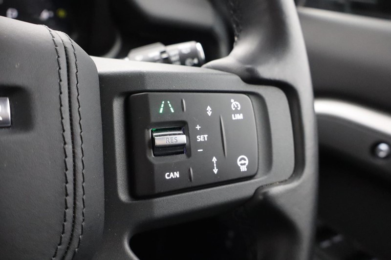 2025 (75) LAND ROVER DEFENDER 3.0 D350 X-Dynamic HSE 110 5dr Auto 4965266