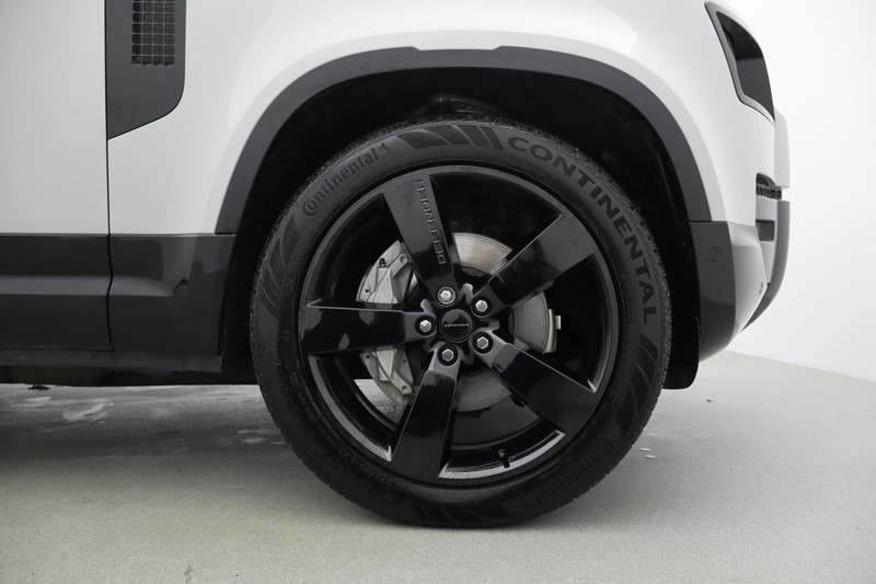 2025 (75) LAND ROVER DEFENDER 3.0 D350 X-Dynamic HSE 110 5dr Auto 4965259