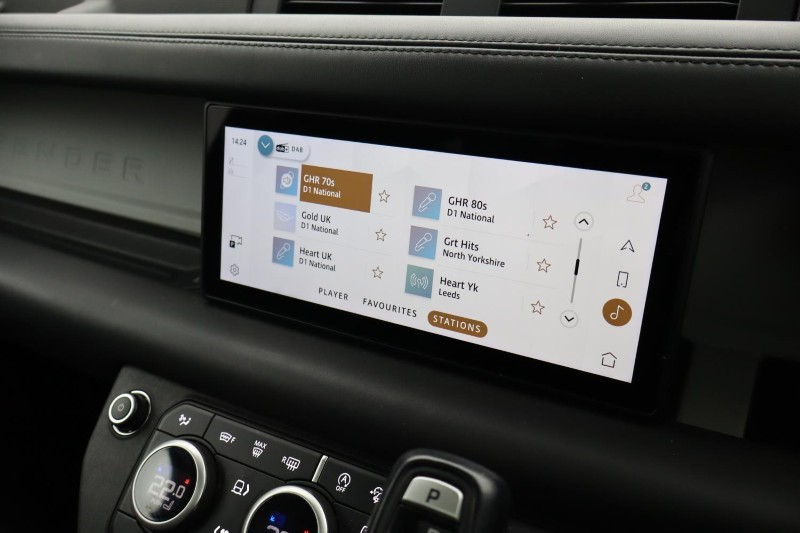 2021 (21) LAND ROVER DEFENDER 3.0 D250 HSE 110 5dr Auto [7 Seat] 4950946