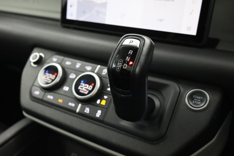 2021 (21) LAND ROVER DEFENDER 3.0 D250 HSE 110 5dr Auto [7 Seat] 4950930