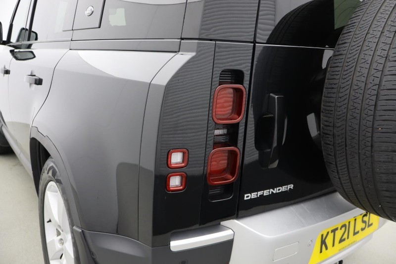 2021 (21) LAND ROVER DEFENDER 3.0 D250 HSE 110 5dr Auto [7 Seat] 4950954