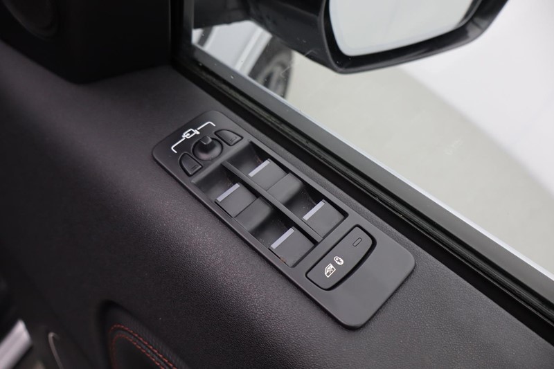 2022 (71) LAND ROVER DISCOVERY SPORT 1.5 P300e R-Dynamic SE 5dr Auto [5 Seat] 4956778