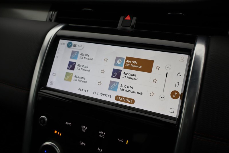 2022 (71) LAND ROVER DISCOVERY SPORT 1.5 P300e R-Dynamic SE 5dr Auto [5 Seat] 4956795