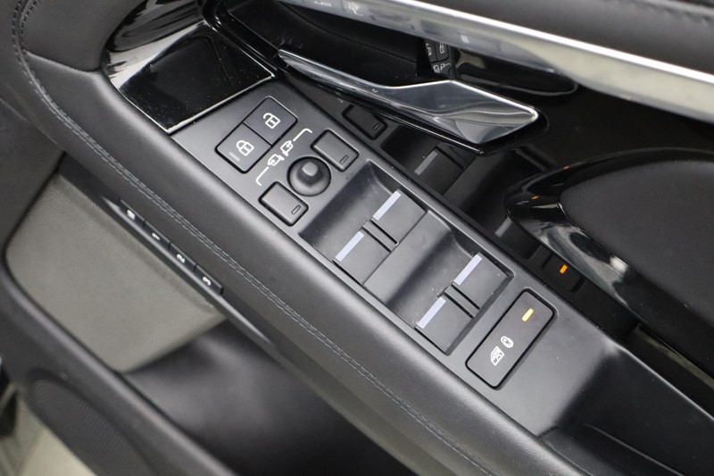 2022 (72) LAND ROVER RANGE ROVER EVOQUE 1.5 P300e R-Dynamic HSE 5dr Auto 4958855