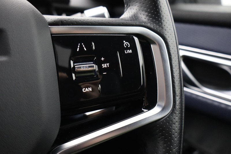 2021 (21) LAND ROVER RANGE ROVER VELAR 3.0 D300 MHEV R-Dynamic S 5dr Auto 4956281