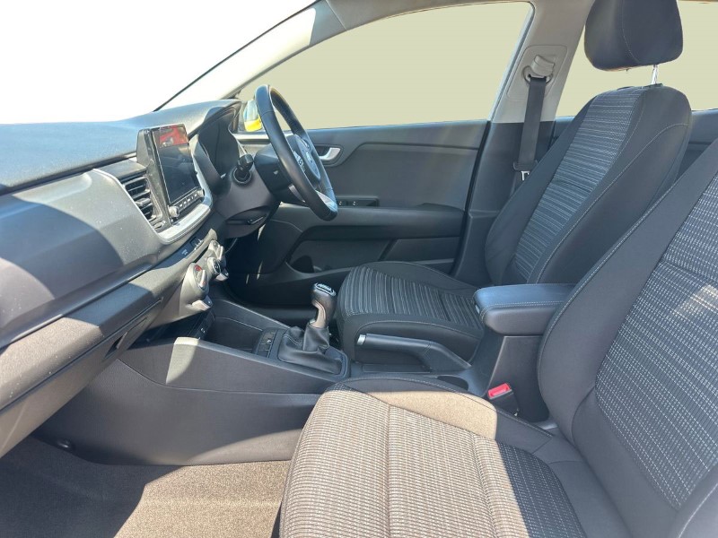 2021 (21) KIA STONIC 1.0T GDi 99 2 5dr 3277930
