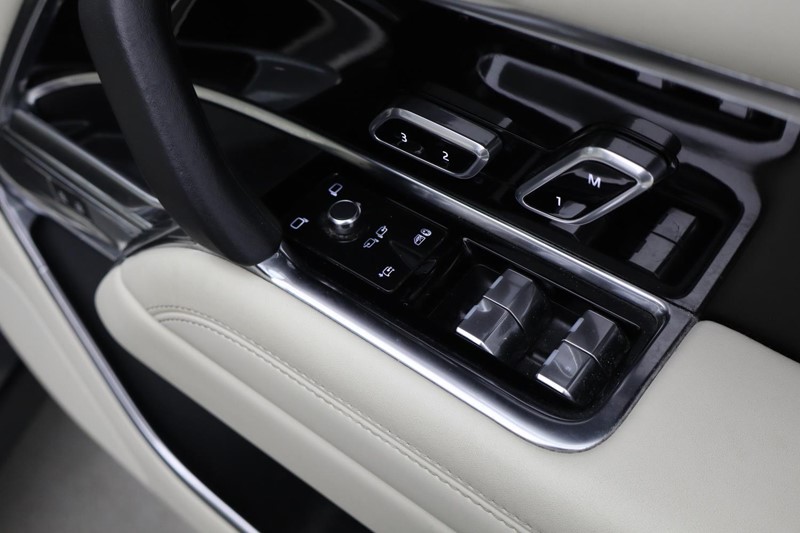 2022 (22) LAND ROVER RANGE ROVER 3.0 D350 HSE 4dr Auto 4956132