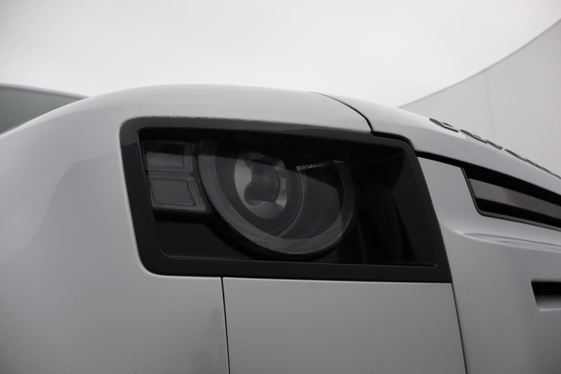 2021 (21) LAND ROVER DEFENDER 3.0 D300 X-Dynamic HSE 110 5dr Auto 4961283