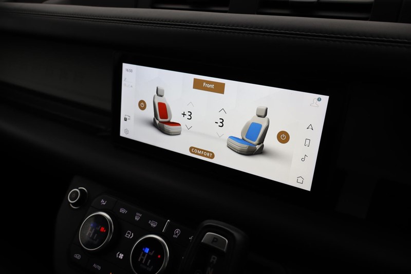 2021 (21) LAND ROVER DEFENDER 3.0 D300 X-Dynamic HSE 110 5dr Auto 4961269