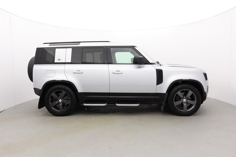 2021 (21) LAND ROVER DEFENDER 3.0 D300 X-Dynamic HSE 110 5dr Auto 4961249