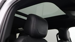 2021 (21) LAND ROVER DEFENDER 3.0 D300 X-Dynamic HSE 110 5dr Auto 4961259