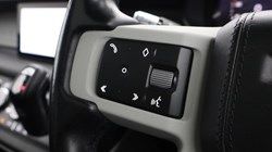 2021 (21) LAND ROVER DEFENDER 3.0 D300 X-Dynamic HSE 110 5dr Auto 4961261