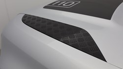 2021 (21) LAND ROVER DEFENDER 3.0 D300 X-Dynamic HSE 110 5dr Auto 4961256