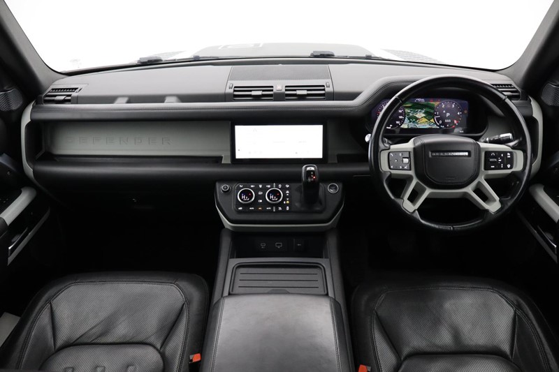 2021 (21) LAND ROVER DEFENDER 3.0 D300 X-Dynamic HSE 110 5dr Auto 4961280