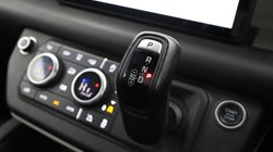 2021 (21) LAND ROVER DEFENDER 3.0 D300 X-Dynamic HSE 110 5dr Auto 4961264