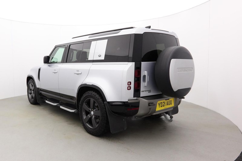 2021 (21) LAND ROVER DEFENDER 3.0 D300 X-Dynamic HSE 110 5dr Auto
