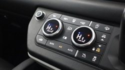 2021 (21) LAND ROVER DEFENDER 3.0 D300 X-Dynamic HSE 110 5dr Auto 4961265